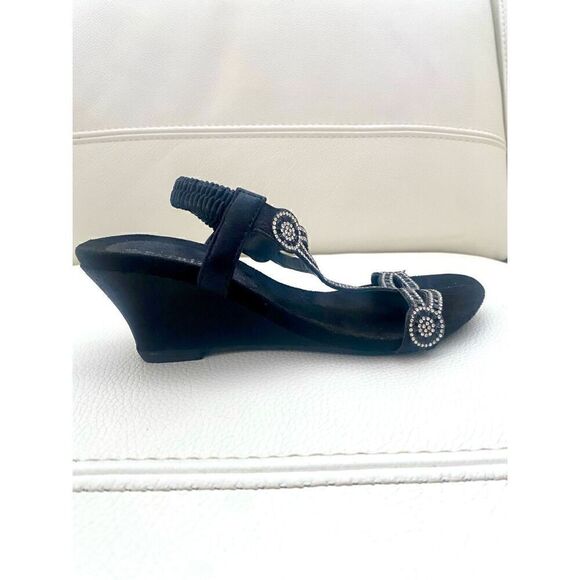 Patricia Wedge Sandal - Picture 4 of 5